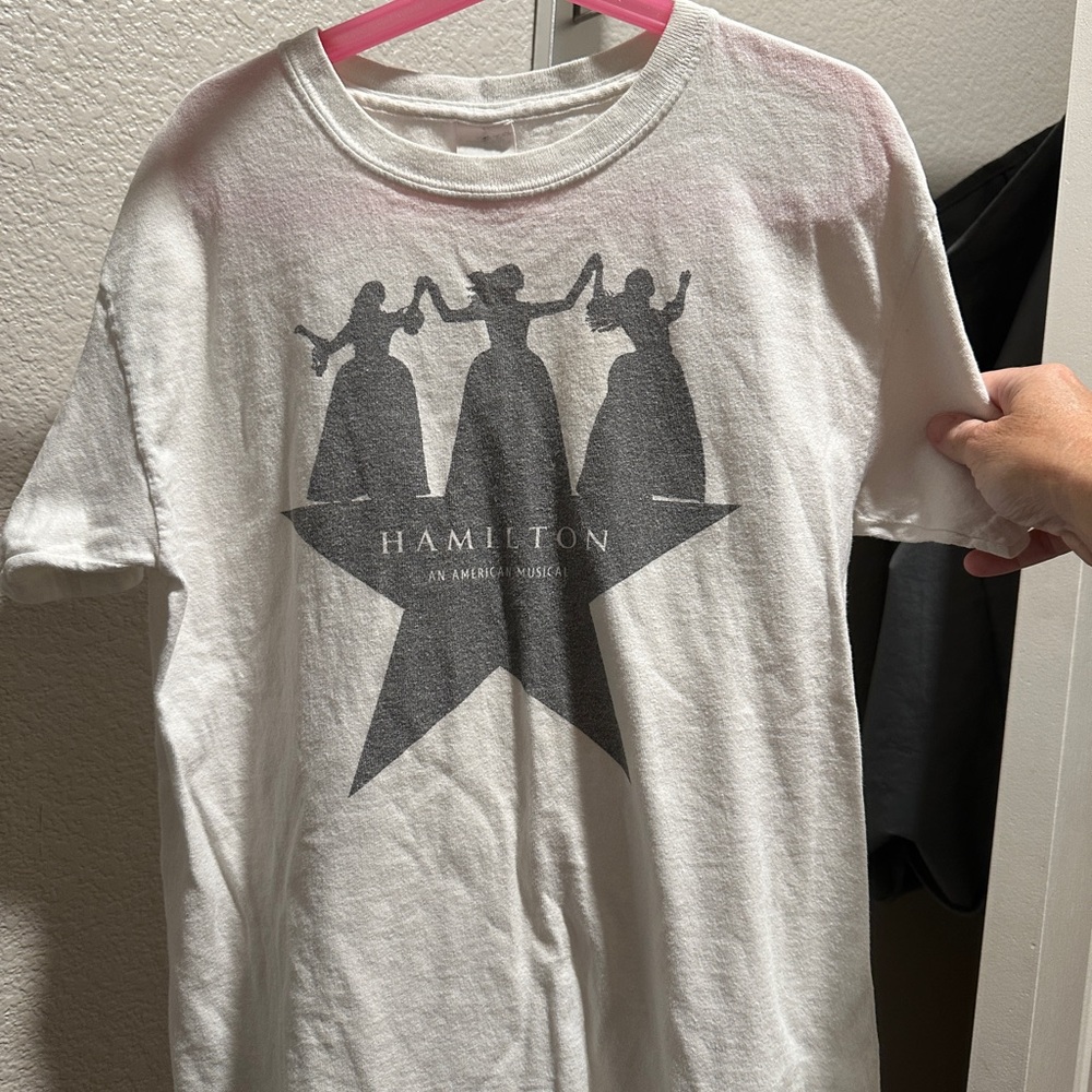 Gildan White Graphic T-Shirt